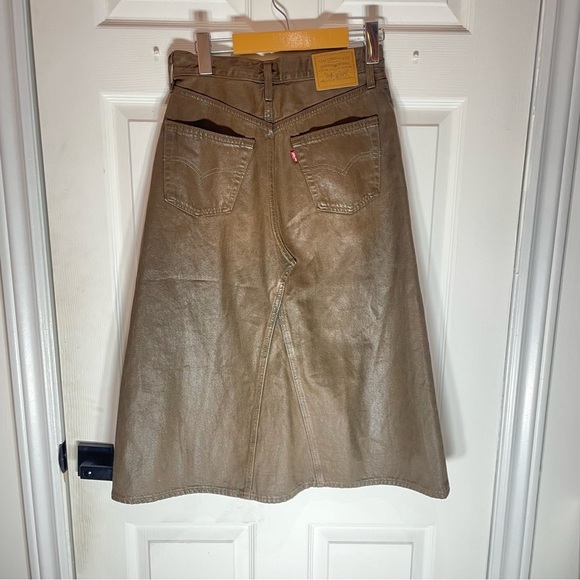 Vintage Levi's Women's Tan A-Line Skirt - Picture 4 of 7